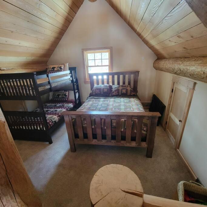 Moose Mtn Lodge/luxury Cabin/hot Tub/fireplace * Fairplay