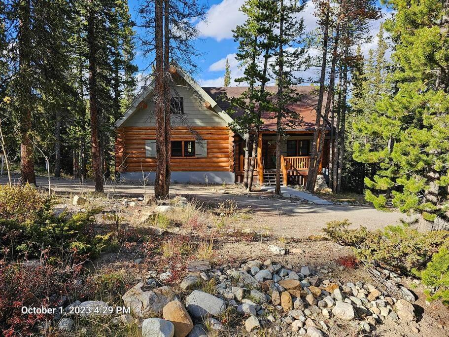 Moose Mtn Lodge/luxury Cabin/hot Tub/fireplace *
